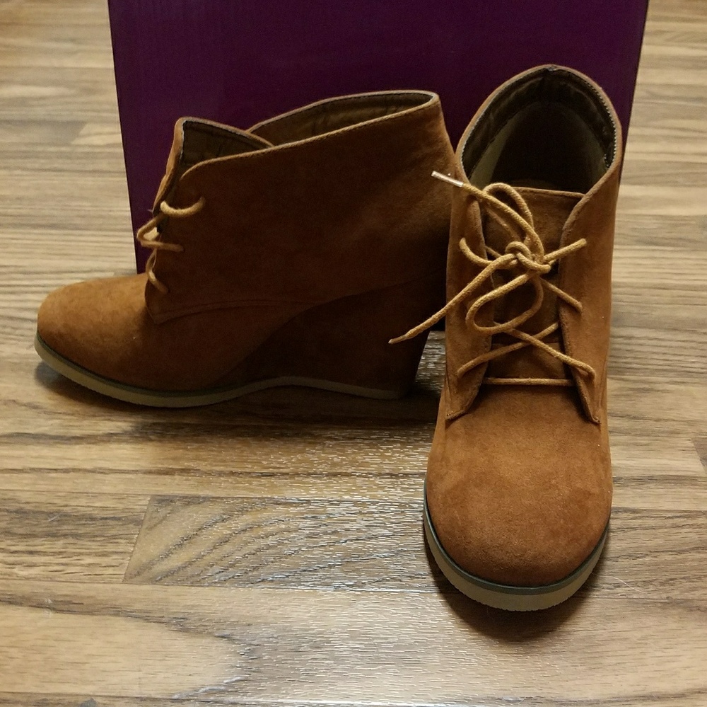 Tan Suede 8.5 Booties